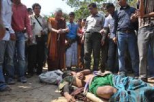 Il corpo di Laxmi Bijoy Chakma, ucciso dall'esercito del Bangladesh